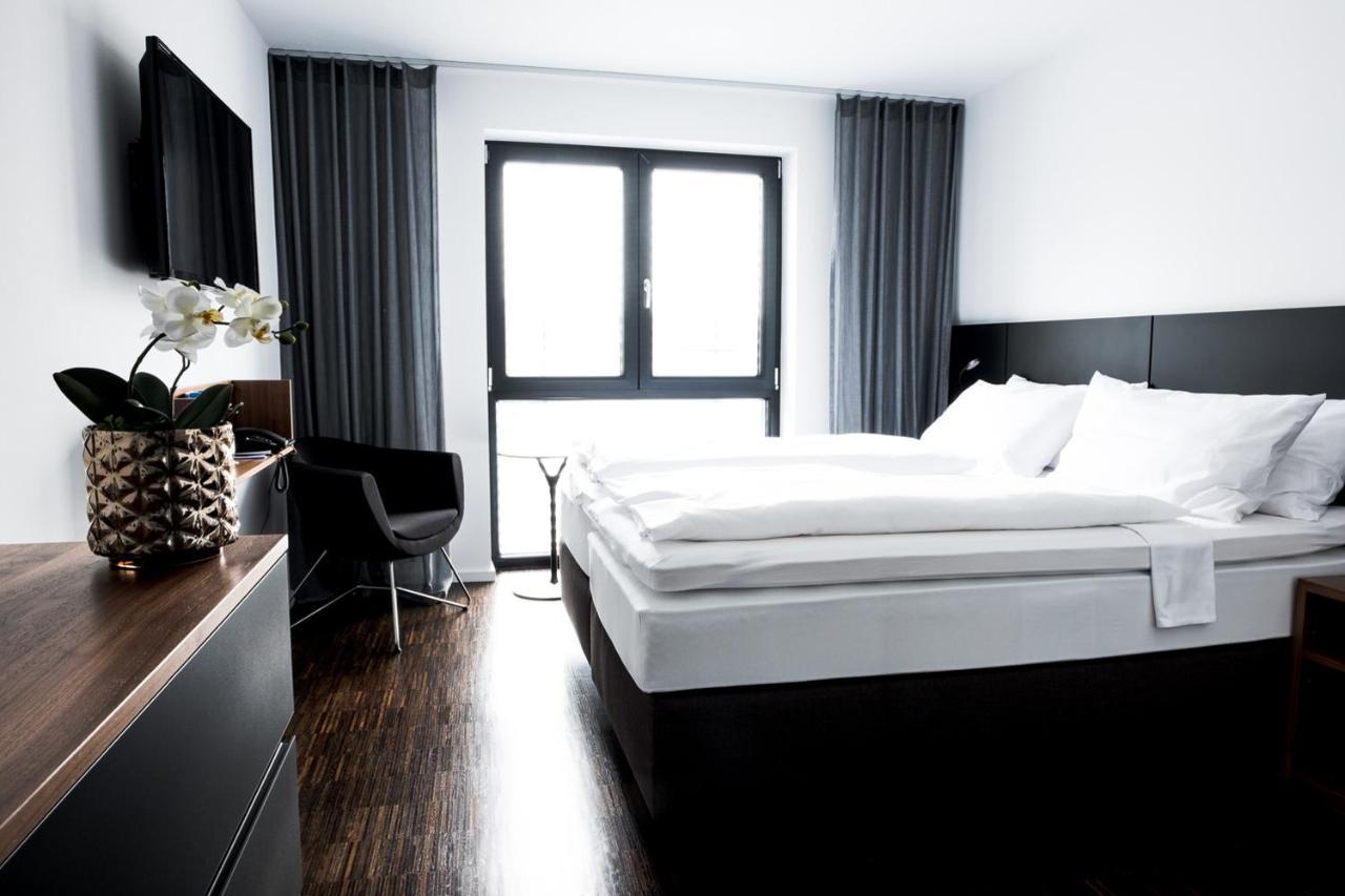 &Repeat Koeln Airport Hotel Buitenkant foto